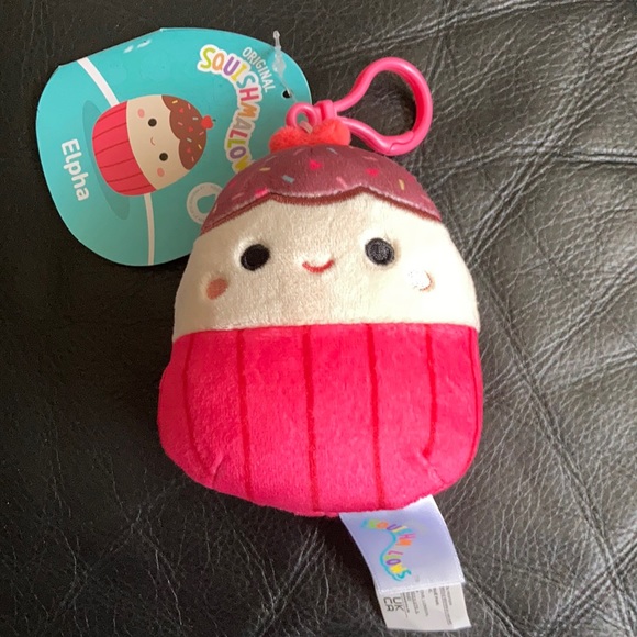 Elpha Squishmallows Clip - Picture 1 of 2